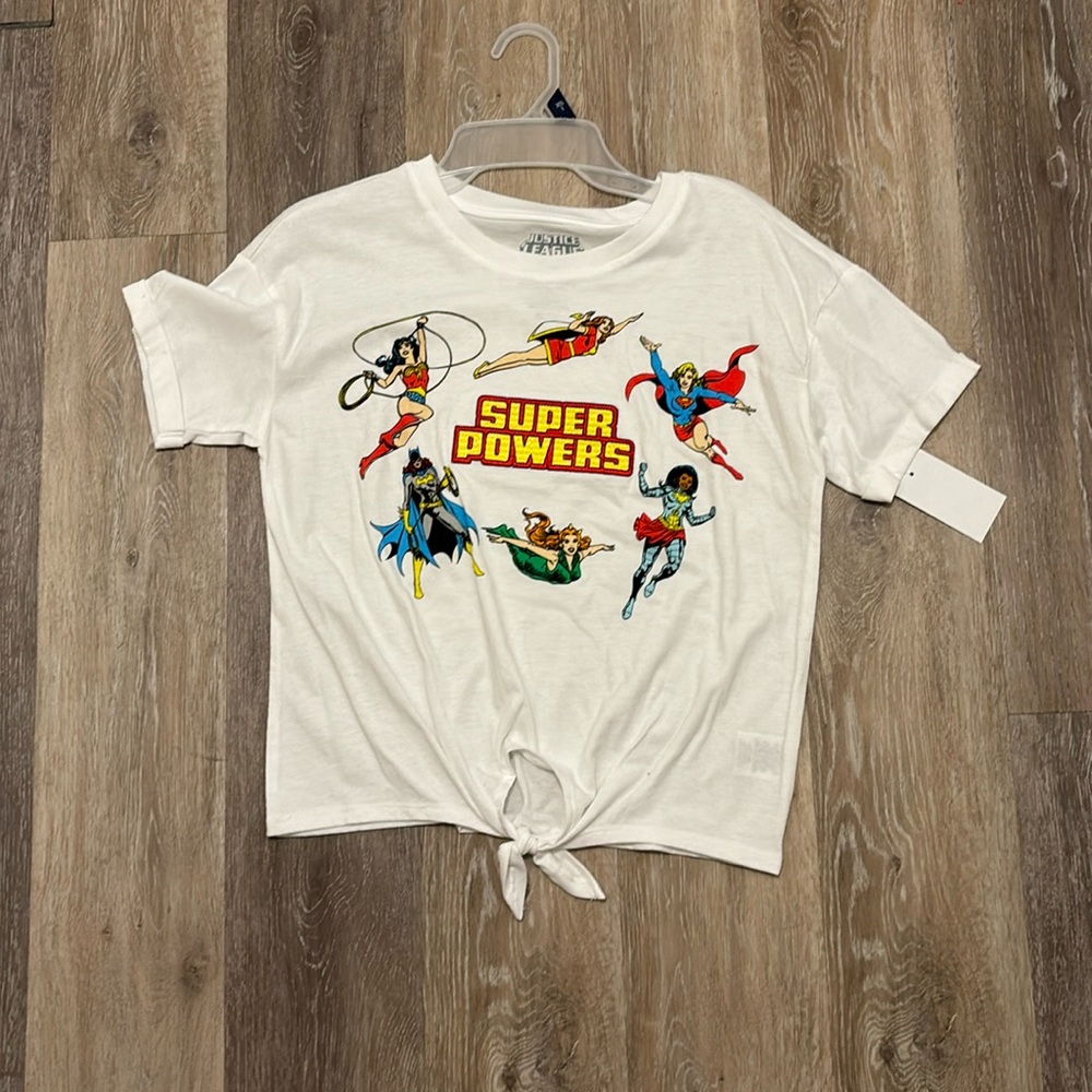 Justice league white crop top tide in front female superheroes - Picture 1 of 8